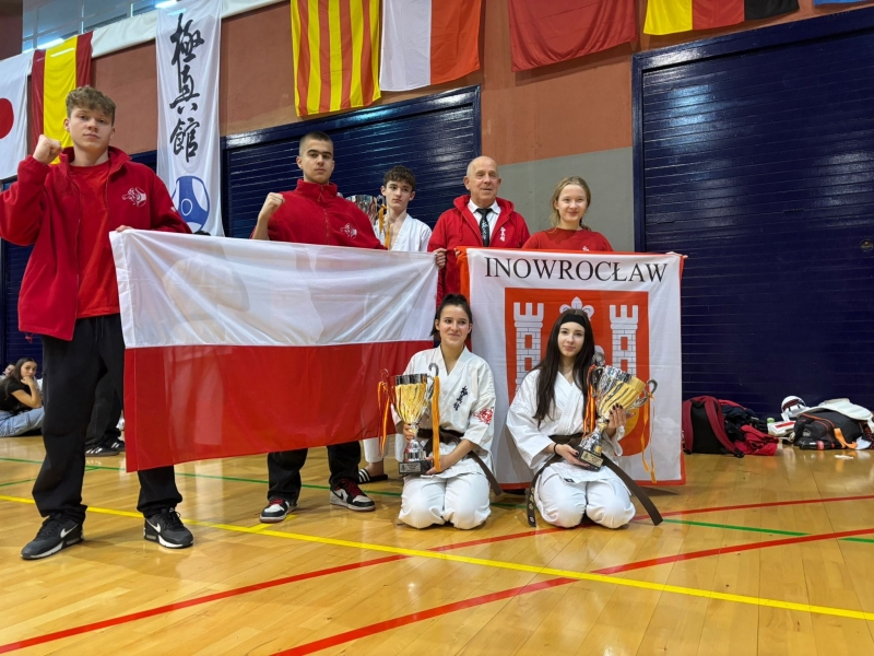 Karatecy wrócili z medalami z Barcelony!